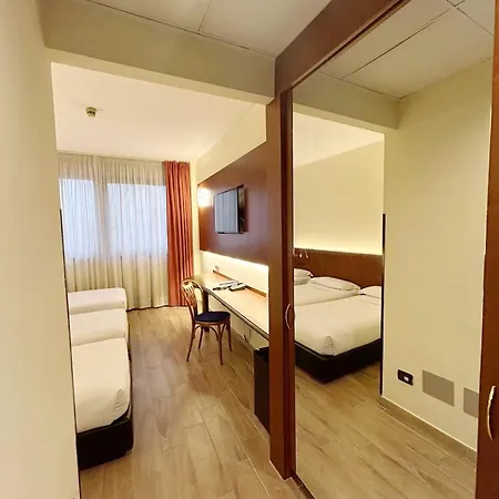 Ih Hotels Milano Blu Visconti 3*
