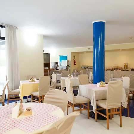 Ih Hotels Milano Blu Visconti 3*